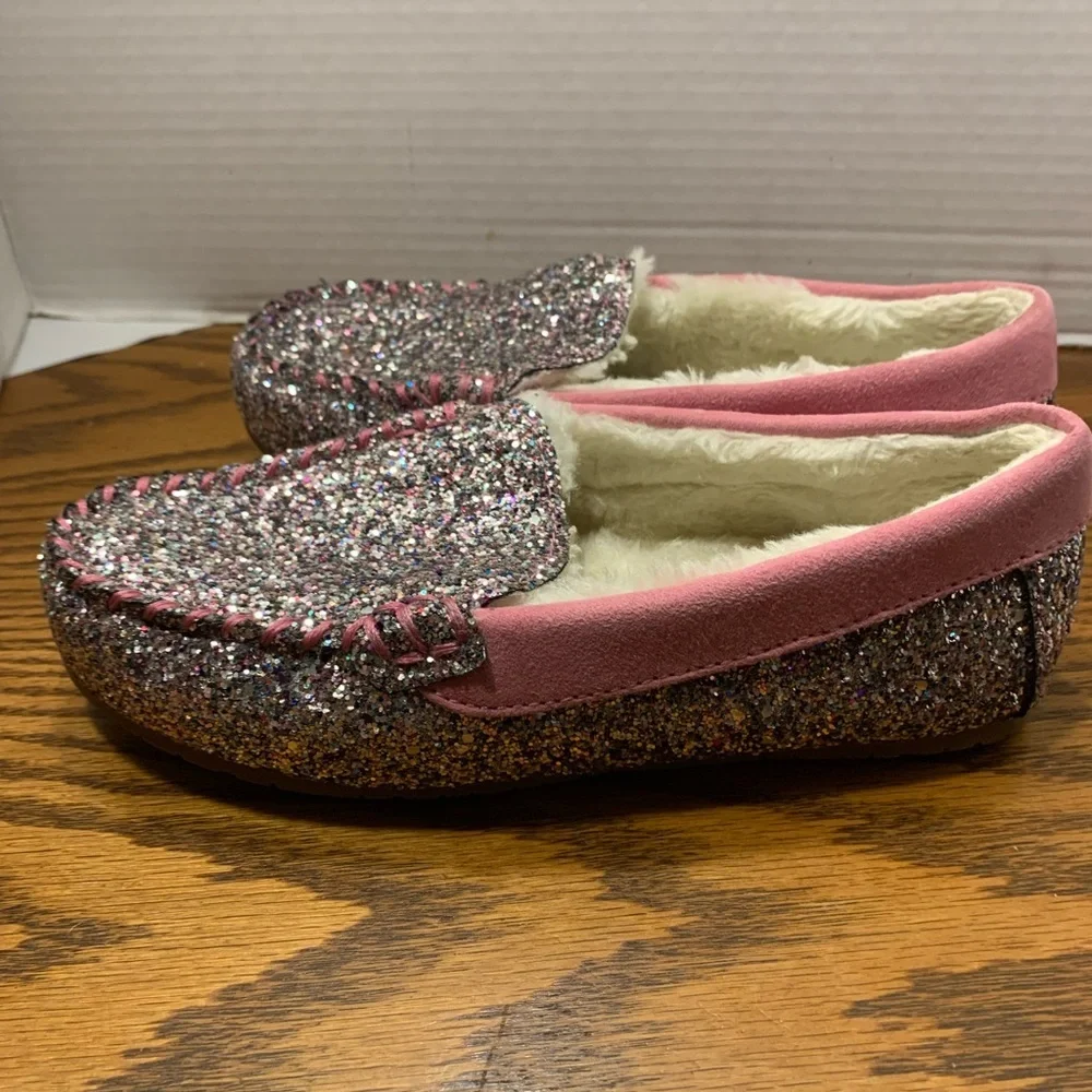 Lands' End Sparkling Glitter Pink and Silver size 4 Moccasins